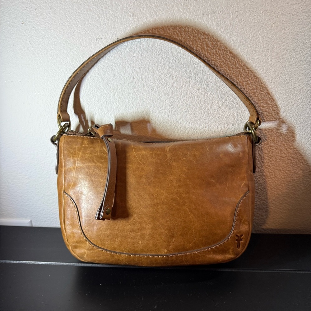 Frye Melissa Zip Leather Crossbody in Cognac
